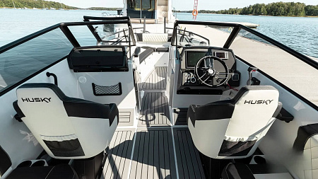 Катер Finnmaster Husky R8 S